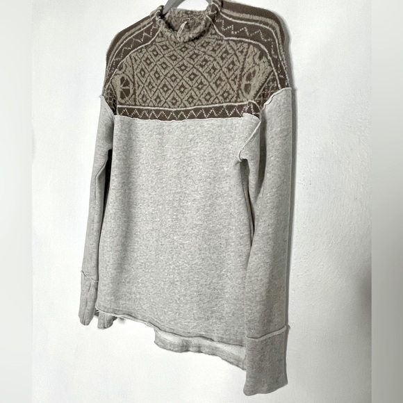 Free People Snow Bunny Fair Isle Sweater. Gray & Taupe. Size XS - Picture 6 of 11